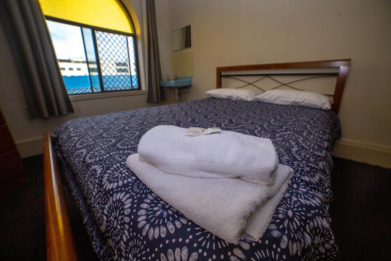 Australian Hotel バリナ エクステリア 写真