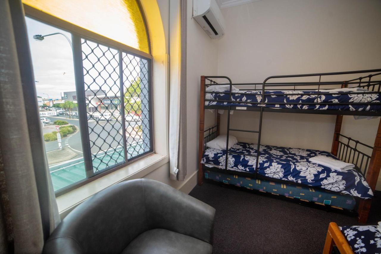 Australian Hotel バリナ エクステリア 写真