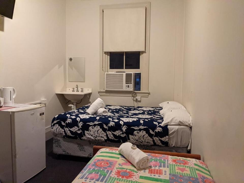 Australian Hotel バリナ エクステリア 写真